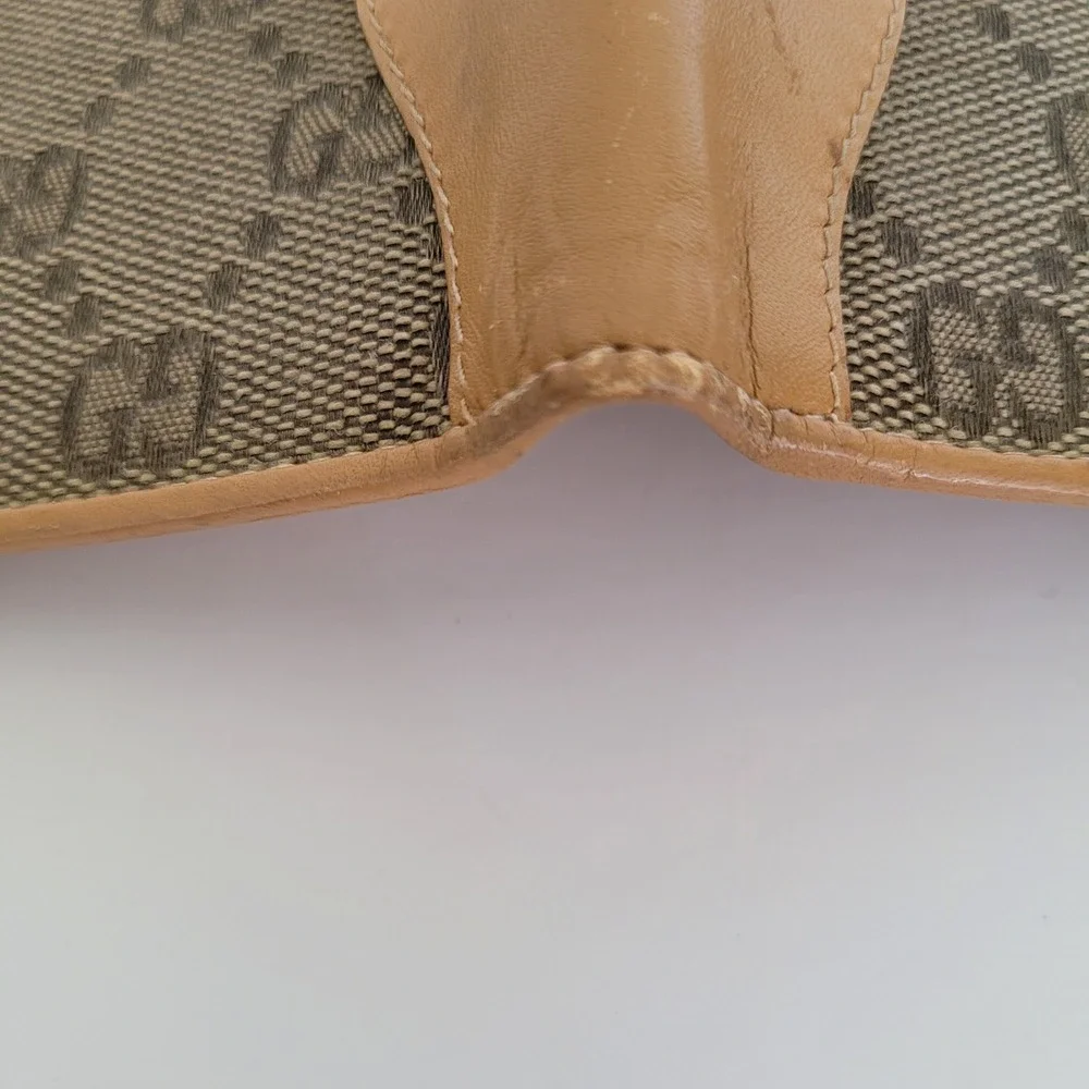 Gucci Vintage GG Canvas Leather Bifold Wallet Tan Beige 034.2888.0751.0